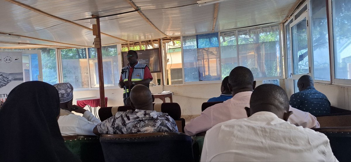 KECOSCE's tweet photo. Madogo, here we are! Day 1: @KECOSCE through #ToFoRB is conducting a two days training workshop in Bangale Sub_County at madogo Town, bringing on board, religious leaders, Multi_Faith networks, Paralegals, Peace committees, Media, Youth, Women and PWDs, the meeting was graced by the area Deputy County Commissioner. . The workshop is providing a secure environment for Religious actors to share human right violations, identify challenges, prioritize, strategize and identify collaborative opportunities to entrench social cohesion and bolster joint advocacy. Thanks to our partners @SFCG_
@KeshoAlliance and National Cohesion and Intergration Commission for attending and participating in the workshop
 @Phyllis_Muema @SFCG_