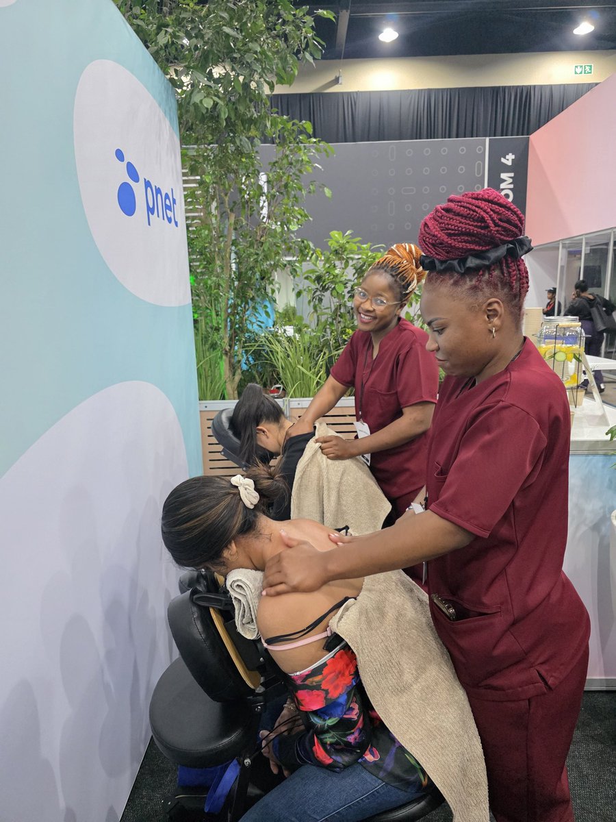 Leader.co.za tweet media