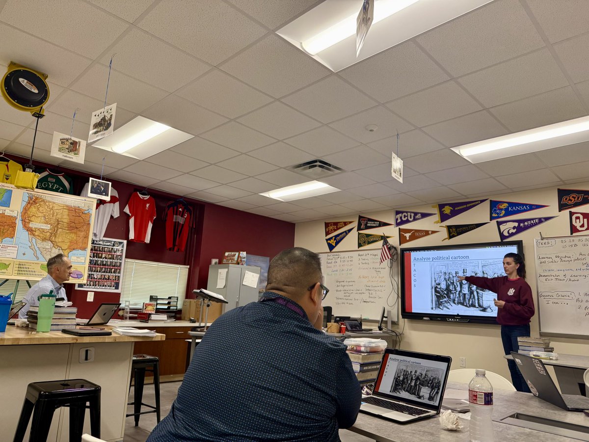 Jasma_Hayes's tweet image. U.S. History teachers rehearsing strategies in PLC to guide students in analyzing images and primary sources from the Gilded Age—building critical thinking and historical connections. #ElevateEverything @mannydlc2 @MadisonTurnerC @NorthSideFWISD