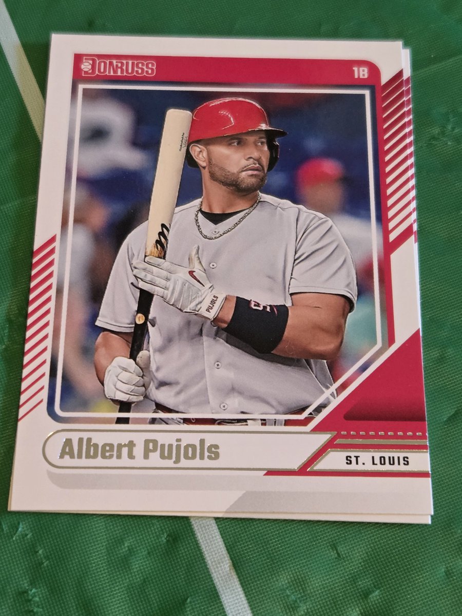 I'm sorry,  that does not look like Albert Pujols!!!!