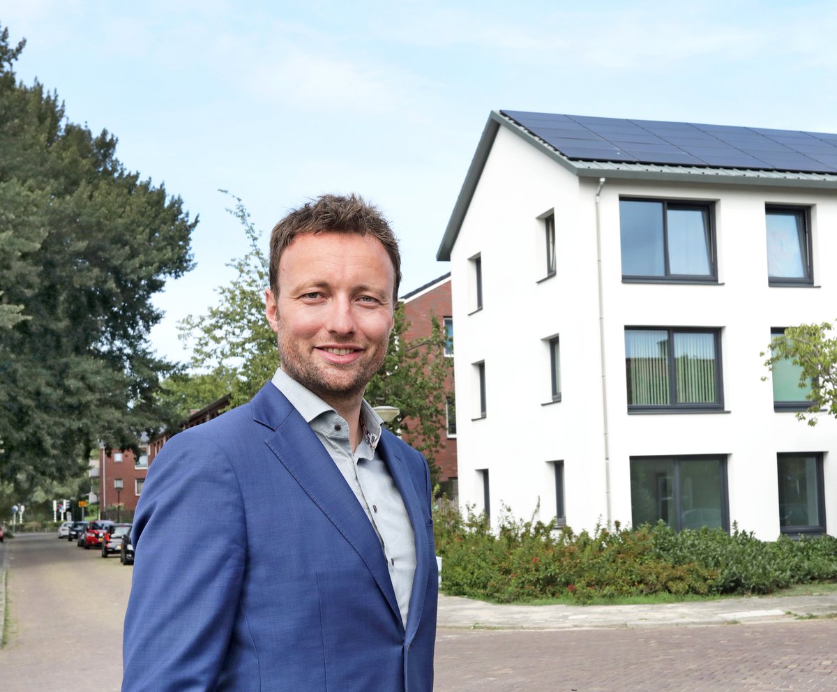 Feest! We hebben als Vlaardingen 1.5 miljoen euro subsidie binnengehaald om Vlaardingse huishoudens mee te isoleren! 

Hiermee verlagen we de energierekening én het is goed voor het milieu!👍🥳

vlaardingen.nl/Organisatie/Ni…