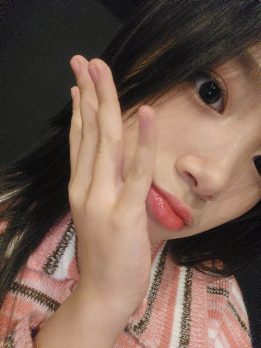 thankyou for #FritzCall this month!! so glad to see you all and also make a relationship with new person💕💕

*sedikit pantun*
Buah kedondong dimakan ikan Senyumanmu tak bisa kulupakan