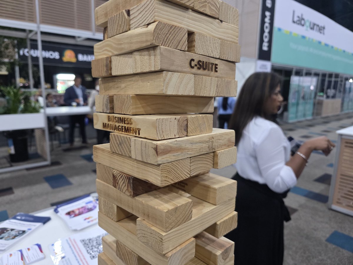 Leader.co.za tweet media