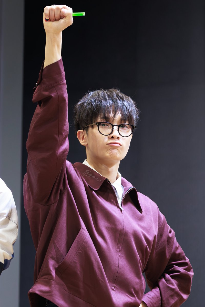 사운드웨이브 25.07.05
🦹‍♂️
#수민 #최수민 #싸이커스 #SUMIN #XIKERS