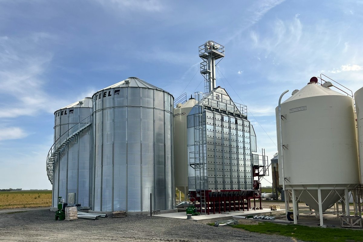 Here's another system almost ready for corn harvest.
This <a href="/MathewsCompany/">Mathews Company</a> dryer is a Delta 900h with 4 extra tiers.

#WallGrain #GrainStorage #GrainDrying #GrainHandling #agriculture #GrainFarming
