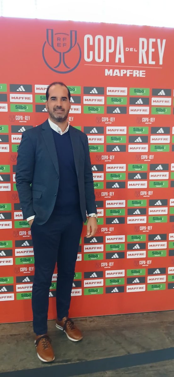 Pepe_esRadio's tweet photo. También:
@Juanvicentlopez @UnionMolinense
Checa, @JavierLeo37 @antonio_9788 @DeportivaMinera
Cristo Romero @realmurciacfsad
@alexfidalgoo Javi Rey @FCCartagena_efs https://t.co/x3AbWqjQum