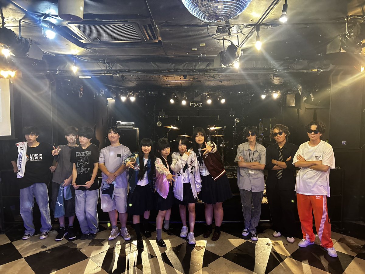 9/11(木)
学生限定イベント
『FUZZ SCHOOL FEST』

Fading Mind
波紋疾走会社(株)
リエットマン

ご出演・ご来場いただきありがとうございました🏫🎵