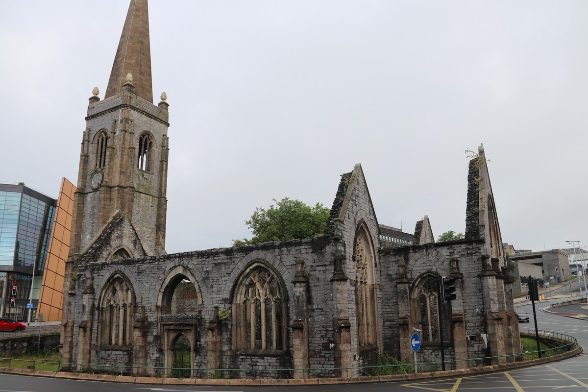 Dee Does A.I tweet media