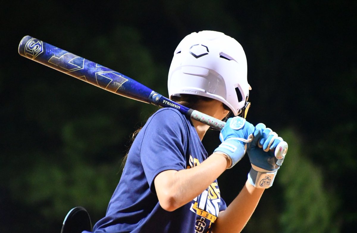 brookeboschele's tweet photo. Fall Ball 🥎

#softball #softballplayer #softballgirls #softballgame #softballteam #softballlife #hsusoftball #highschool #highschoolsports #althetes #athletics #highschoolathletics #evoshield #evoshieldfp #moorebats #sniperskin #customcleats https://t.co/tU1aSgrRSM