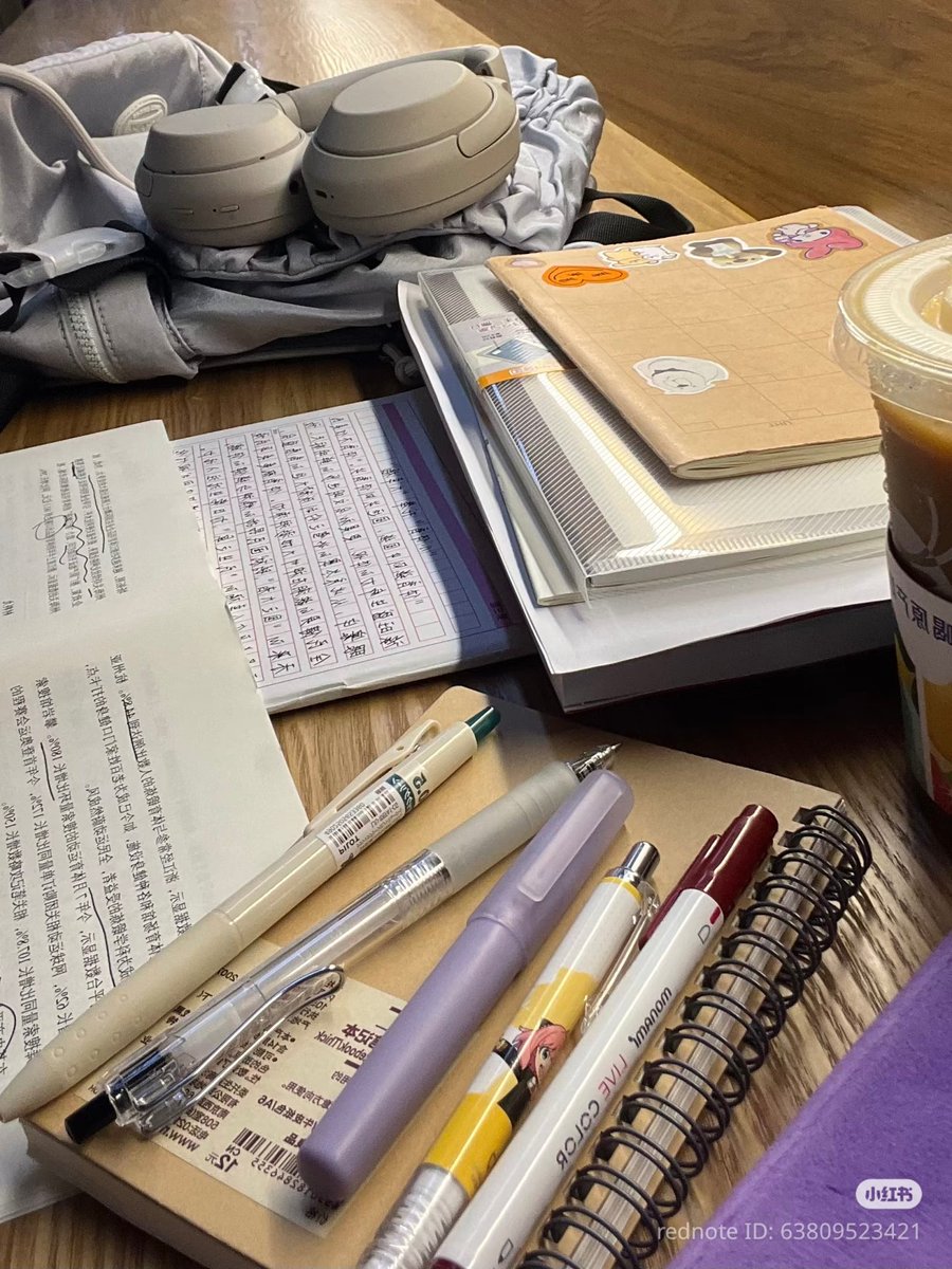Oh, you 'don't feel like studying'? Guess what? Your dream career doesn't feel like hiring someone who's lazy. Get up!!!!

#studytwt #studytwtph