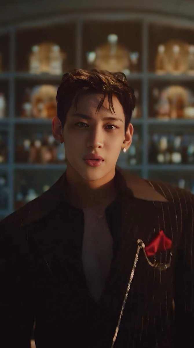 yiamkhamnuan's tweet photo. โทษนะ
ขอหยาบนิด
แบม แม่งหล่อขิบหายเลยว่ะ

จะบ้า~~~
😲🔥

#TEASER_BAMBAMXTIMETHAI https://t.co/QI7bVAzIcT