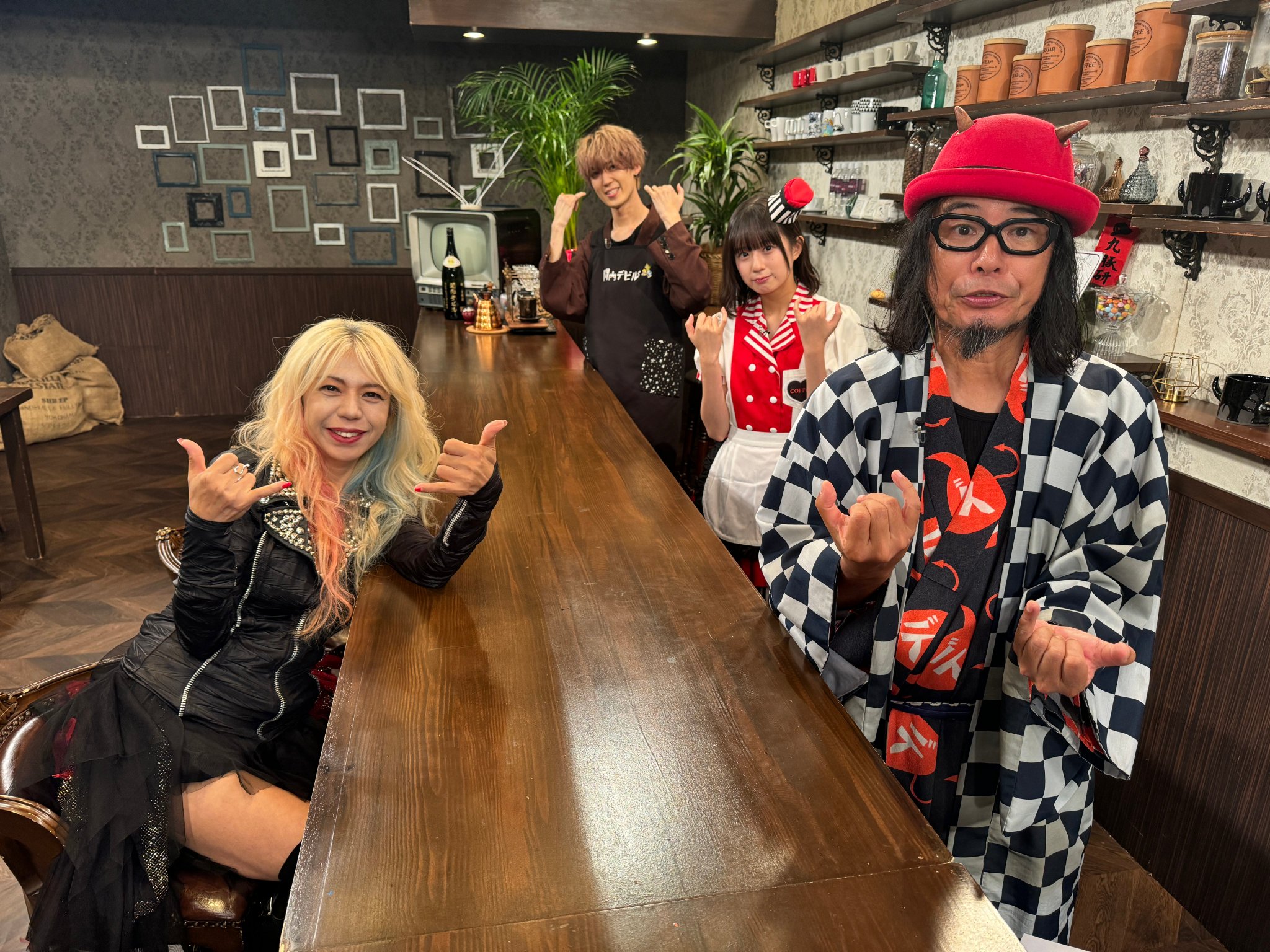 24時間以内に売れなければ300縁　title「ミラクルわんこ」 送料無料 【Onburt Entertainment限定+法人別購入特典】 Ave