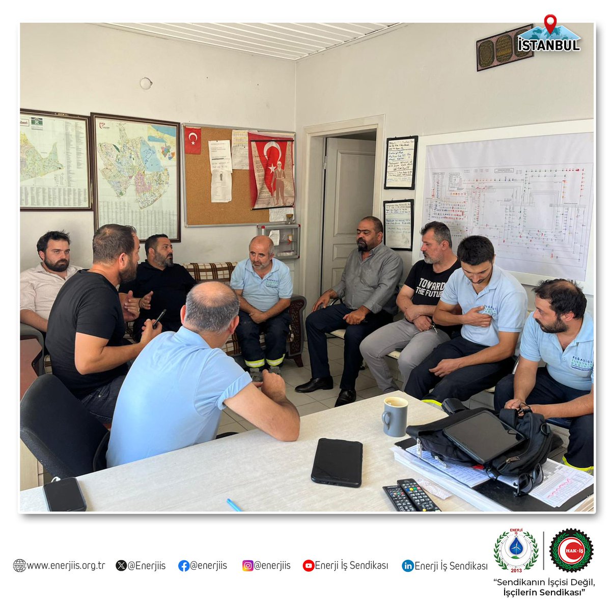 Enerjiis's tweet photo. BEDA’ dan sorumlu Genel Koordinatörümüz Sn. İsmail İZGİ ve Genel Merkez Teşkilatımız, Boğaziçi Elektrik Dağıtım A.Ş. Güngören Yeraltı Arıza Onarım Bakım ve Öl��ü ekiplerini mesailerini icra ettikleri sırada ziyaret etmişlerdir. Üyelerimize sendikal süreçler üzerine bilgilendirmeler yapılmıştır.

Üyelerimize misafirperverliklerinden ötürü teşekkürlerimizi sunar, çalışmalarında başarılar ve kolaylıklar dileriz.

@bedaskurumsal  

#enerjiiş #enerjiişsendikası #beda #bedaenerji #istanbul #sendikanınişçisideğil #işçilerinsendikası #boğaziçielektrik #sosyalsendikacılık #şeffafsendikacılık