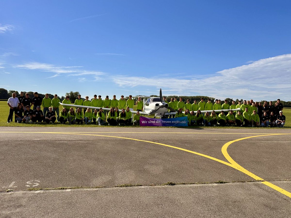 AirbusCareers's tweet photo. Welcome, new AIRzubis 2025!✈️
We wish our new apprentices and dual students in Germany a successful start and a fantastic time at Airbus!
#AIRzubi #Apprenticeship #DualStudies #AirbusCareers #Ausbildung #DualesStudium https://t.co/GaGs8L6ukS