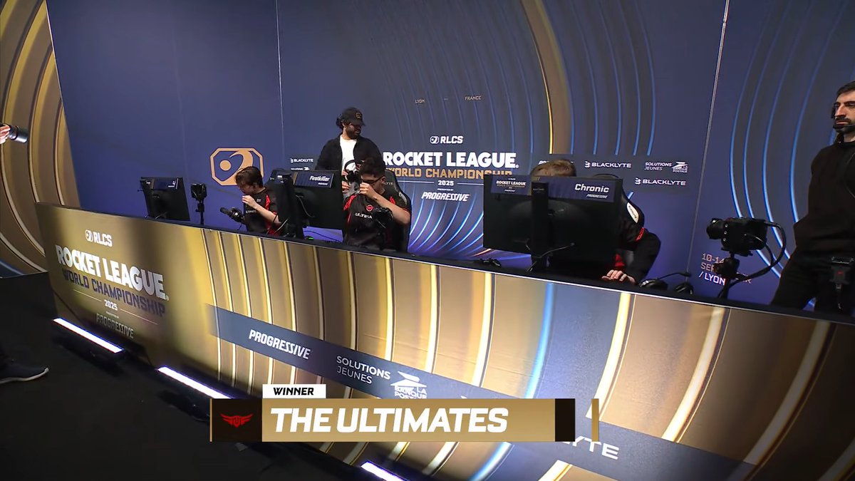 Luzzy5629's tweet photo. Chat The stars have aligned in France and they are pointing at @T3Bates #BatesNeverWrong is back!!!!!! https://t.co/FZ8e2pWIRy