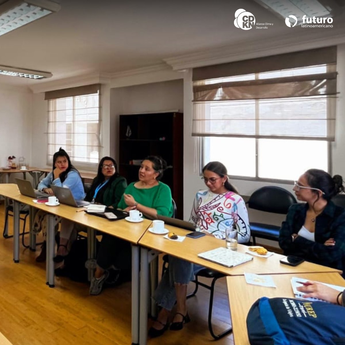 FuturoLatinoame's tweet photo. #Proyecto #CDKN | ✅ Nuestra colega Gabriela Villamarín participó en la reunión de la Mesa Técnica de Género y Cambio Climático (#MTGCC), donde se definieron las actividades a desarrollarse hasta fin de año, incluida la próxima mesa territorial en noviembre. 🤝🌱 https://t.co/KrTbIxCNT0