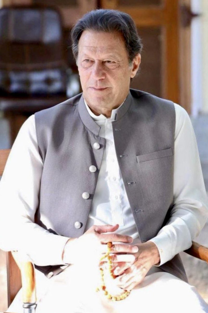 سابق وزیراعظم عمران خان کا اڈیالہ جیل سے قوم کے نام پیغام: 
- 9 ستمبر 2025

پارٹ 1/3

“دنیا میں نظام حکومت کی بنیاد اخلاقیات پر ہوتی ہے جبکہ پاکستان کا اخلاقی نظام ہر سطح پر، مکمل تباہ کر دیا گیا ہے۔ جمہوریت کا حسن بھی اخلاقیات ہے لیکن عاصم لأ کے تحت موجودہ نظام میں اخلاقیات کی