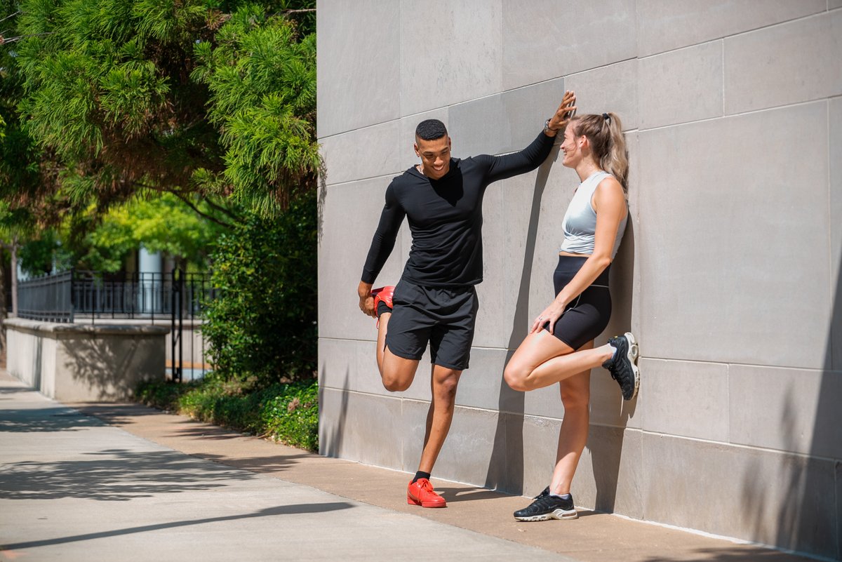 Start your weekend with energy and intention. Join Downtown Fitness for early morning movement, cardio, and strength training in the heart of downtown as the sun rises over the skyline. 

Bring a water bottle and a yoga mat!