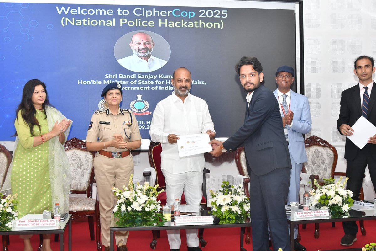 bandisanjay_bjp's tweet photo. Addressed the CyberCop 2025 Awards in Hyderabad- a platform uniting police, startups and innovators to tackle challenges like AI misuse, deepfakes & crypto fraud.

Under the vision of Hon’ble PM Shri @narendramodi ji and the leadership of Hon’ble Home Minister Shri @AmitShah ji, we are committed to building a safer and cyber-secure Bharat through indigenous solutions and collaboration.