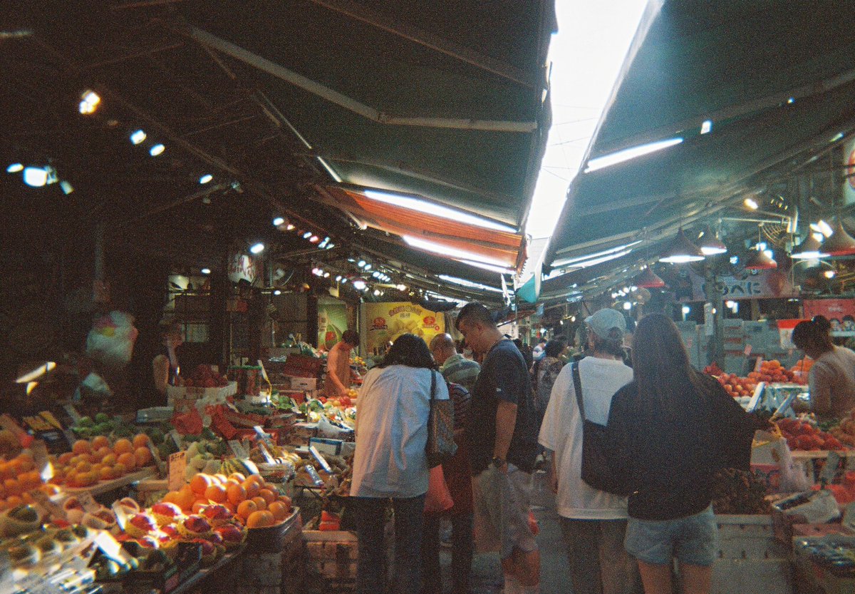 pratelo's tweet image. Kodakファンセーバーで撮影した香港を見てくれるか？フィルムカメラ買ってしまいそう…良すぎる