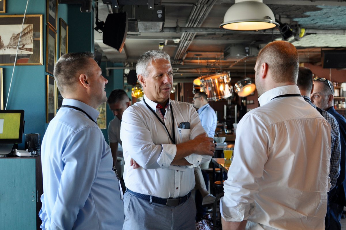 next_layer's tweet image. Partner-Kickoff 2025 über den Dächern Wiens! ☀️
Heute durften wir unser erstes Partner-Event feiern mit spannenden Vorträgen unserer Kollegen, Frühstück und vielen Sonnenpausen auf der Terrasse.
Ein großes Dankeschön an alle unsere Partner:innen für den gelungenen Auftakt!🙏🏼