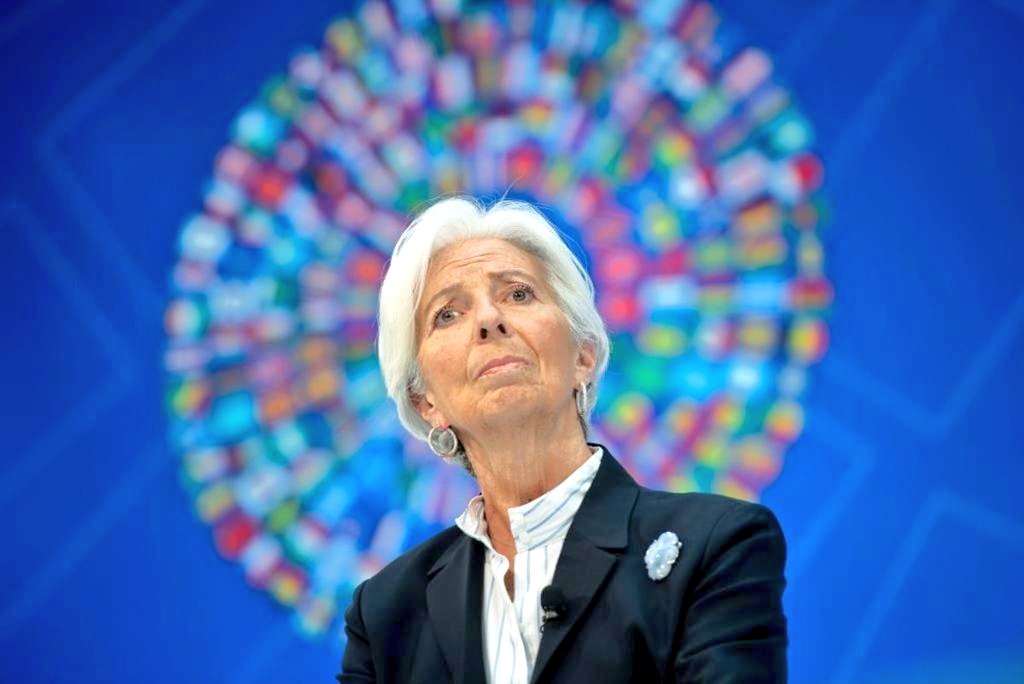 🚨 INVESTING : "Banca Centrale Europea mantiene il tasso d'interesse al 2,15%, nessun taglio previsto"