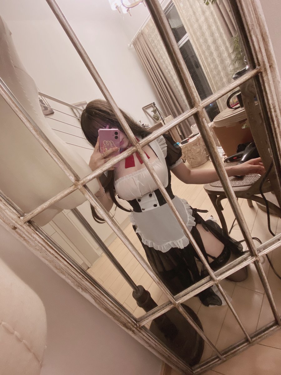 AngeloM11471356's tweet photo. 次屁啦 - NO.001 透明女仆桃[26P] https://t.co/KGIkA1RjVH
