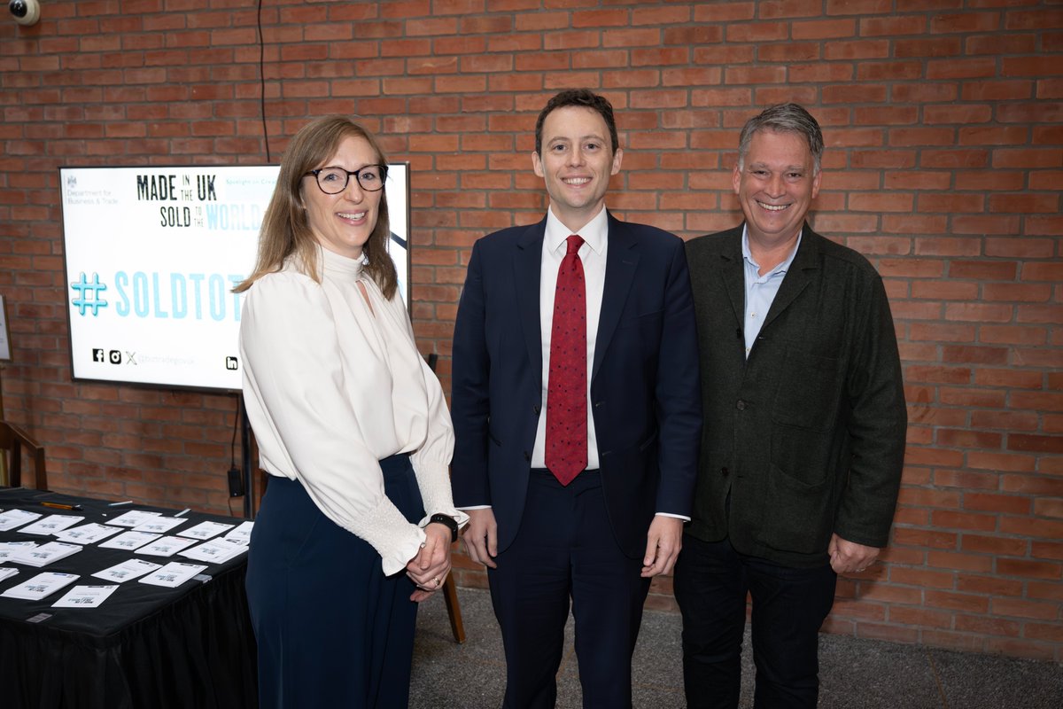 NIOgov's tweet image. 🌍 NIO Minister @Matthew_Patrick  was at the Made in the UK, Sold to the World Roadshow in Northern Ireland to celebrate the fantastic creative businesses here and to support them as they look at exciting international opportunities.

@biztradegovuk 

#MadeInTheUK #SoldToTheWorld