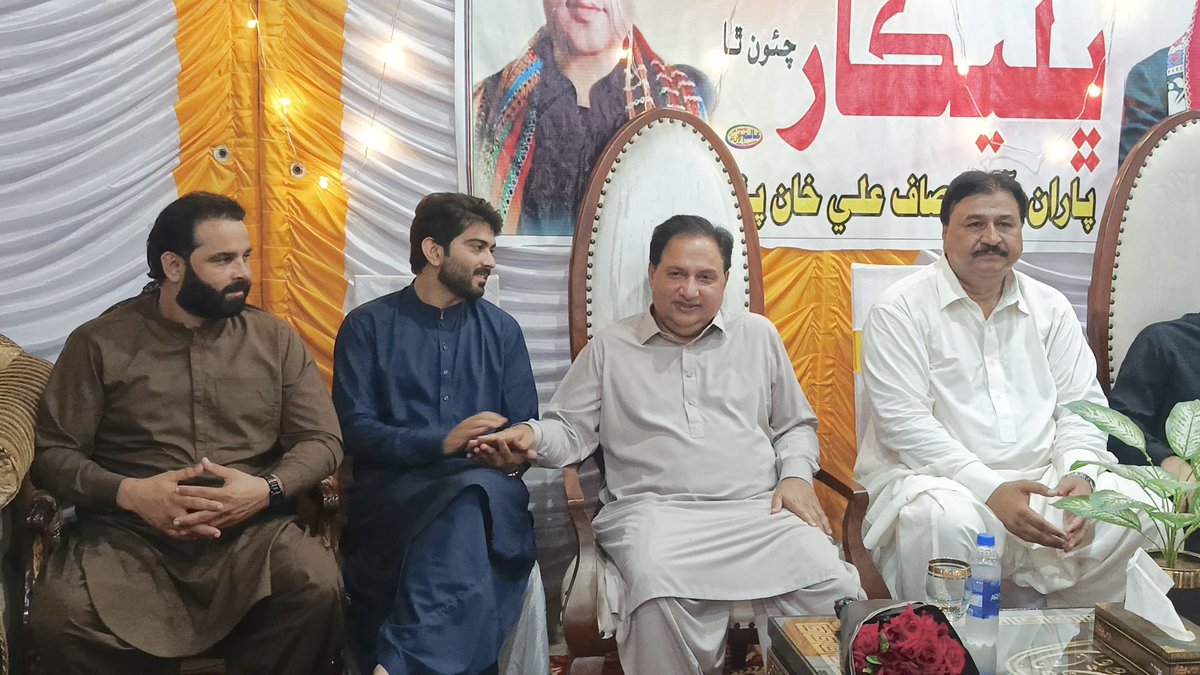 MirSundraniH's tweet photo. Had a good get together with the Minister for Industries and Commerce Jam Ikramullah Khan and Municipal Chairman Ghotki Jam Asif Khan Dharejo in Ghotki city. 
@JamDharejo https://t.co/KLdLBDp0r5