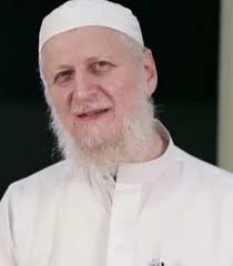 Al-hamdulillah, started teaching this beautiful introductory book on “Usul al-Fiqh” by the Syrian scholar Shaykh Dr Safwan Dawudi. I met him some 15 years ago in Madina Munawwara, when he recited some Hadiths before my late father (may Allah have mercy on him) and obtained