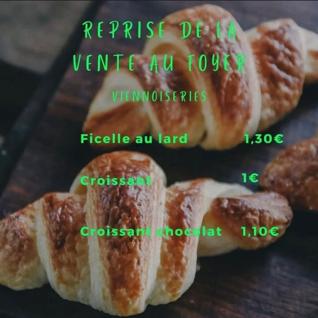 Reprise des ventes de viennoiseries au foyer des élèves. <a href="/CarolineLux1/">Caroline Lux</a>