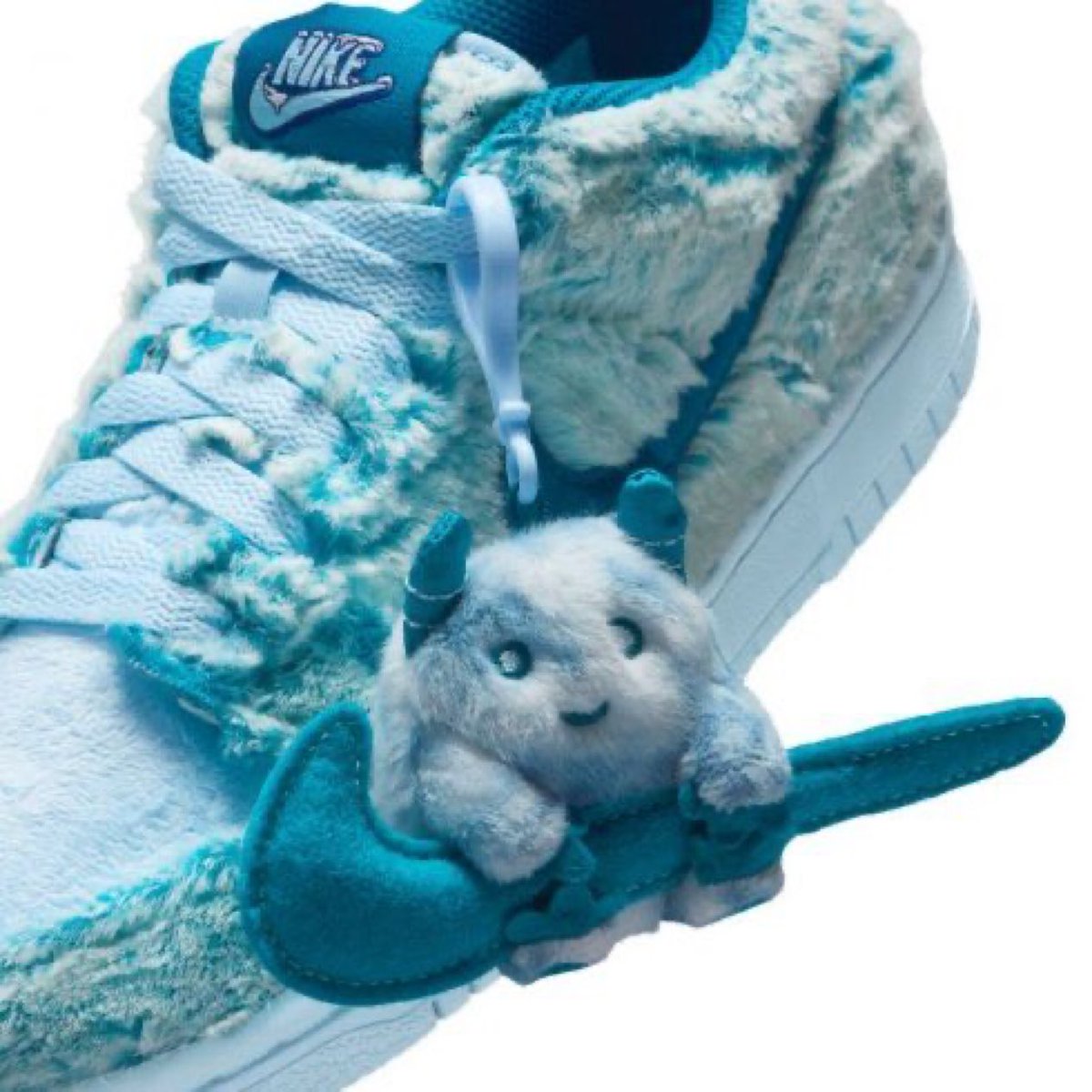 AD: Kids' Nike Dunk Low 'Abominable Snowman' 

PS
Footlocker mavely.app.link/e/GD2fhwfOqWb
Kids Footlocker howl.link/la5iy370ss6cb
Champs mavely.app.link/e/ZnBKPihOqWb

Shiekh 
G sovrn.co/dj25tiz
P sovrn.co/1j3zfz8