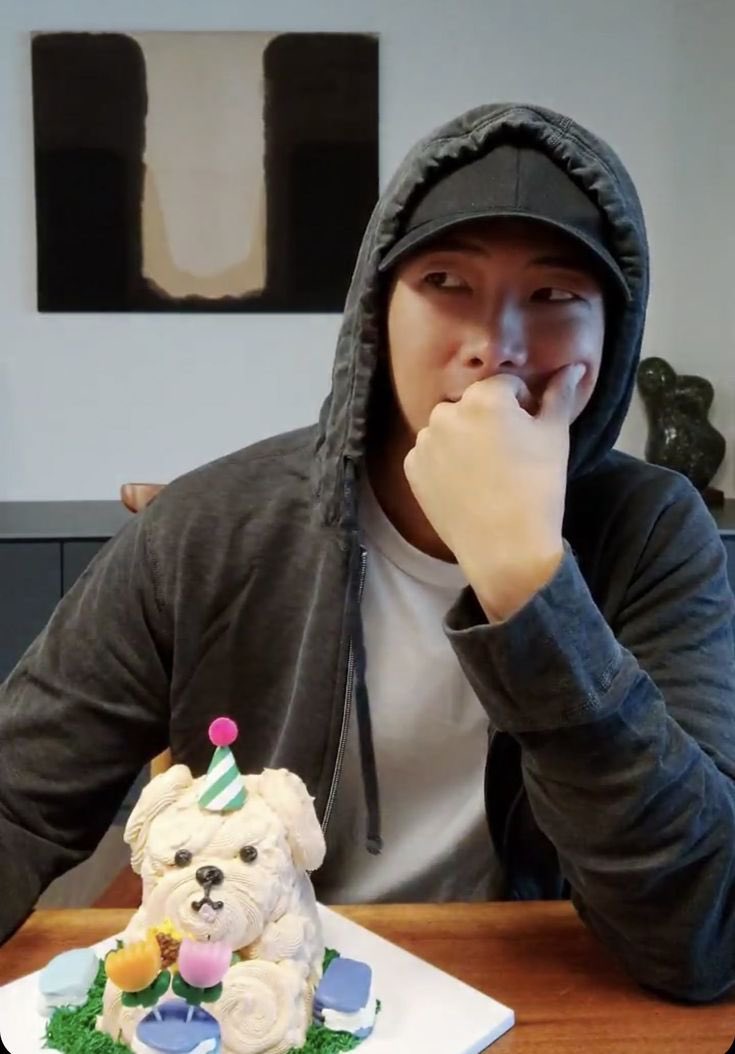 HAPPY BIRTHDAY RM
IN SILVER CLOUDS WITH RM
KEEP SHINING NAMJOON

# HappyNamJoonDay 
# HappyBirthdayRM 
# RMDay2025 
# CelebrateKingNamjoon
# RM_TheCulturalBridge 
# KingOfLyricsRM 
# BornToBeNamjooning 
# NamjooningTheNation 
# ForeverArtistRM