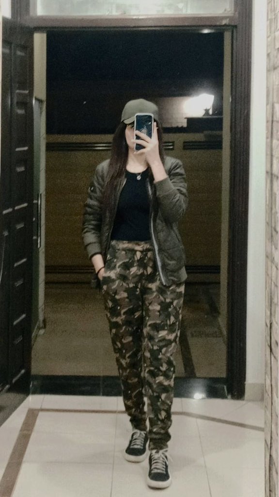 Momina 🌪️🚬 tweet media