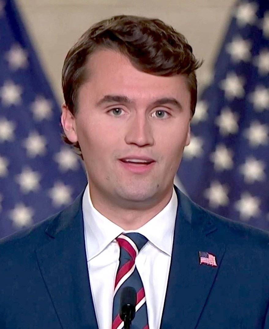 من میخواهم امروز مبارزه کنم
تا در آینده فرزندانم صدای اذان نشنوند
#چارلی_کرک