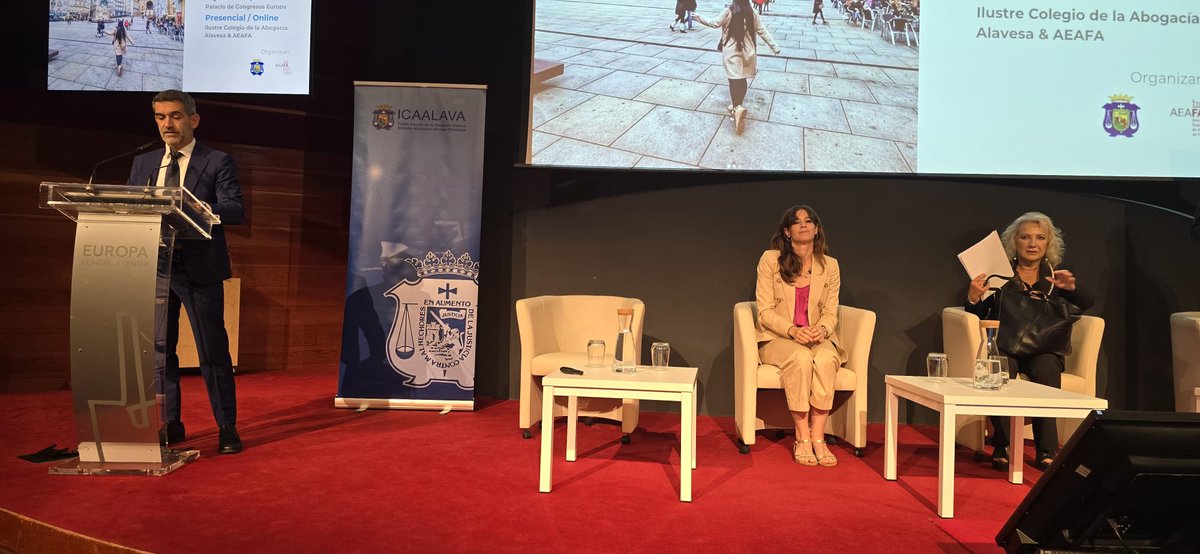 Familia zuzenbideko jardunaldien inaugurazioa <a href="/AeafaAbogados/">aeafa</a>  rekin lankidetzan