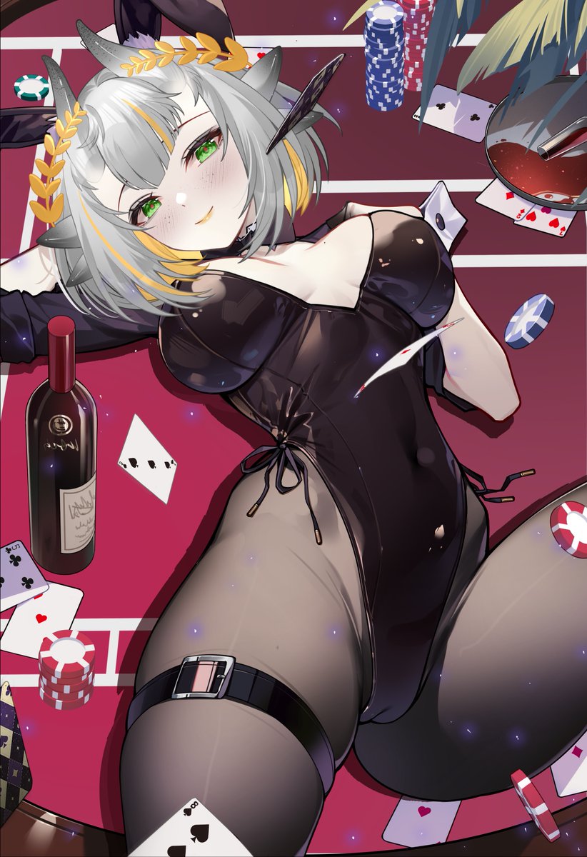 JorunnaV's tweet image. You guys aren't the best at dealing cards...  They went everywhere... 🎲 
====
I got invited to be one of the first to try commissioning art from Pipipen!
#jorunnart #pipipen