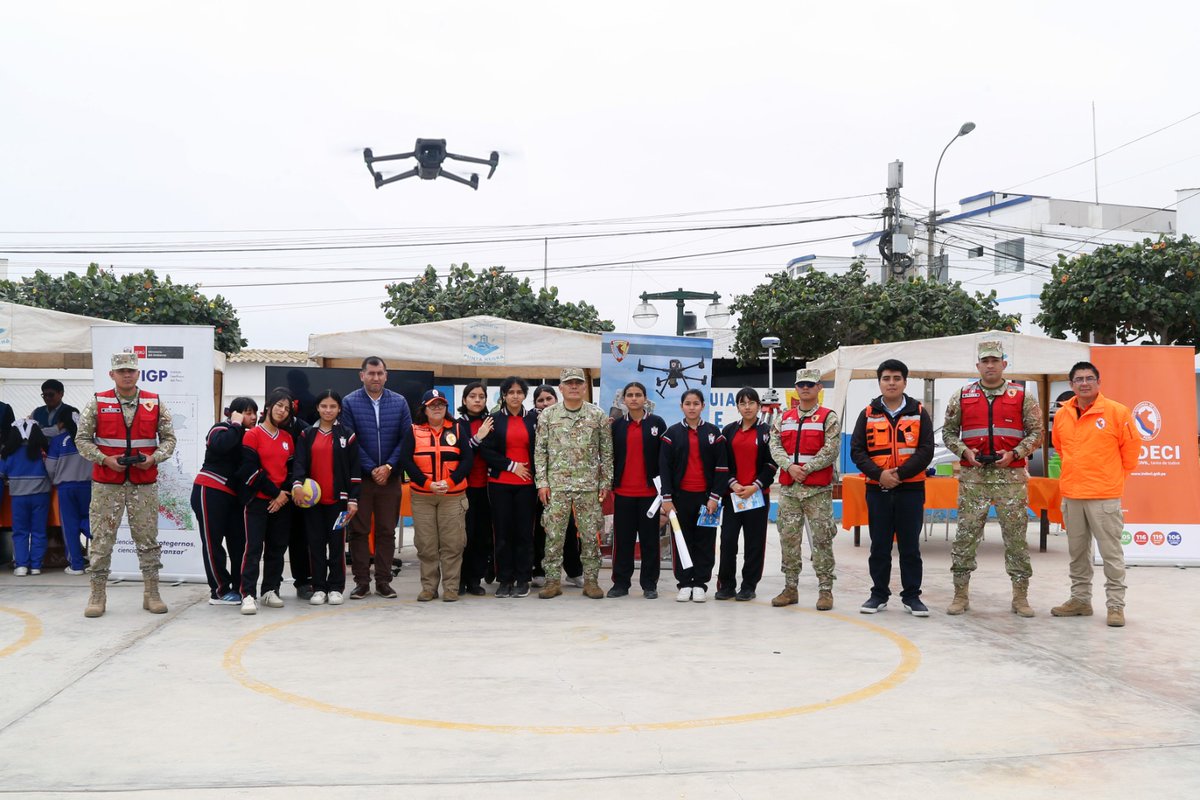El IGN participó en la feria “Punta Negra preparada y resiliente” con drones, cartografía y material audiovisual para fortalecer la cultura de prevención y resiliencia comunitaria.
#Prevención #GestiónDeRiesgos #IGNPerú