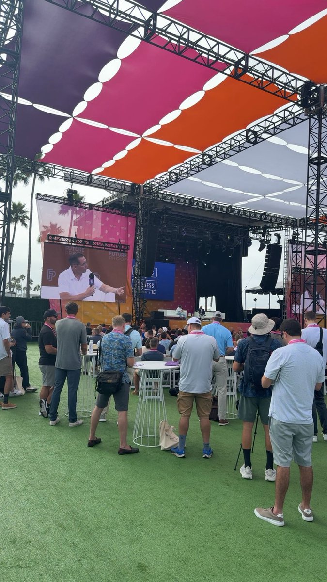 fineva_'s tweet image. What an amazing experience at #FutureProof 
From meeting visionary advisors &amp;amp; investors to connecting with students &amp;amp; innovators, the energy was unmatched. 

Leaving inspired and motivated to keep building Fineva, a platform designed to make financial wellness engaging,…
