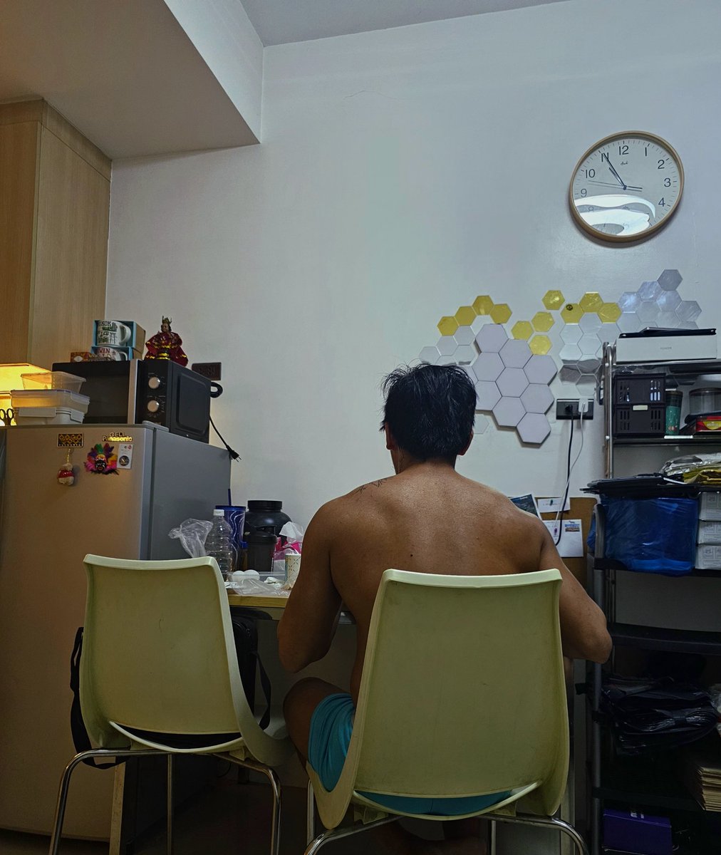 Lapad na talaga ng back ko pala. Haha