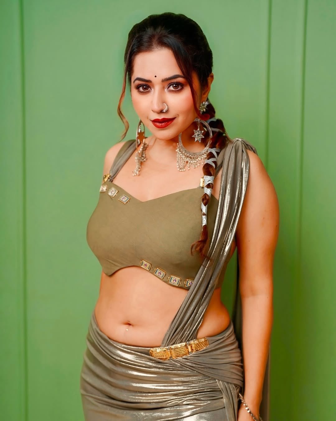 Ridhima Tiwari Instagram viral photos leaked selfie clothless romantic onlyfans Pinterest redit pictures  of her juicy curves saari backless salwar shirt ceamy figure tiktok, Imdb, Flickr, Tumblr cleavage exposing navel show armpit juicy lip navel,iduppu,kiss smooch Email Id, WhatsApp Number,