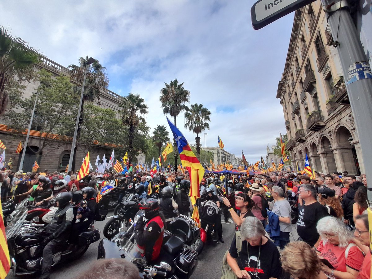 11S - 1Oct Hi som i hi serem. Independència