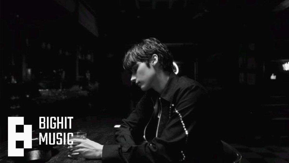 "Gangnam" será lançado hoje às 20h. O videoclipe oficial estará disponível simultaneamente com a música.