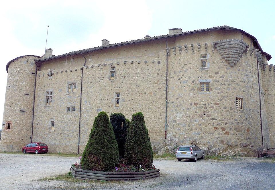 MonumentumFr's tweet image. Château, l'ancien bâtiment d'administration, la chapelle Saint-Pierre, le cimetière des fous de l'hôpital psychiatrique à #SaintAlbansurLimagnole (#Lozère) La maison d'Apcher occupa, dès le XIIIe siècle, le châ...
Suite 👉 monumentum.fr/monument-histo…
#Patrimoine #MonumentHistorique