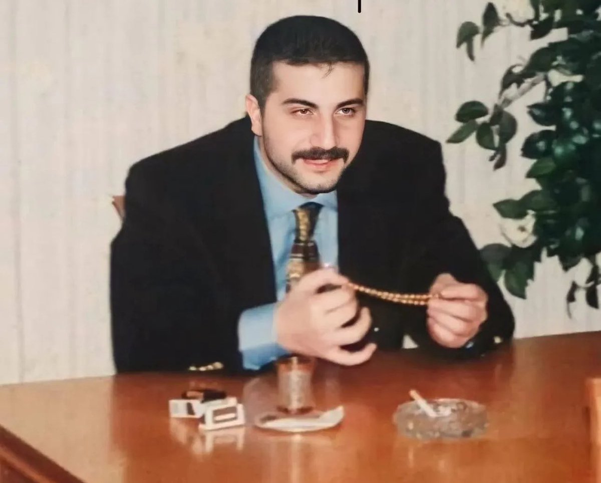 Ben onların sahteliğini sevmedim 
Onlar da benim dürüstlüğümü sevmedi..!

Elbet Bir Gün..!🇹🇷

<a href="/sedat_peker/">Sedat Peker</a>