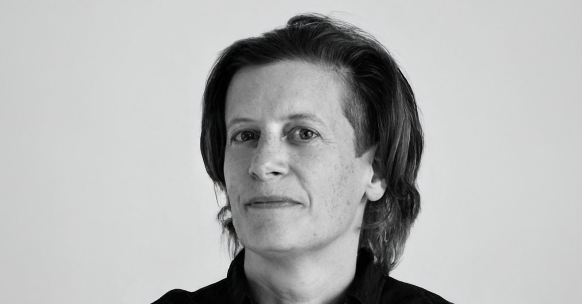 Curious about AI? This fall, explore its creative side and ethics with digital artist Karen Vanderborght (<a href="/Ka_twiet/">Karen Vanderborght</a>) at North York Central Library.  

Register for free programs and workshops today: tpl.ca/airesident

#GenerativeAI #ResponsibleAI #DigitalCreativity