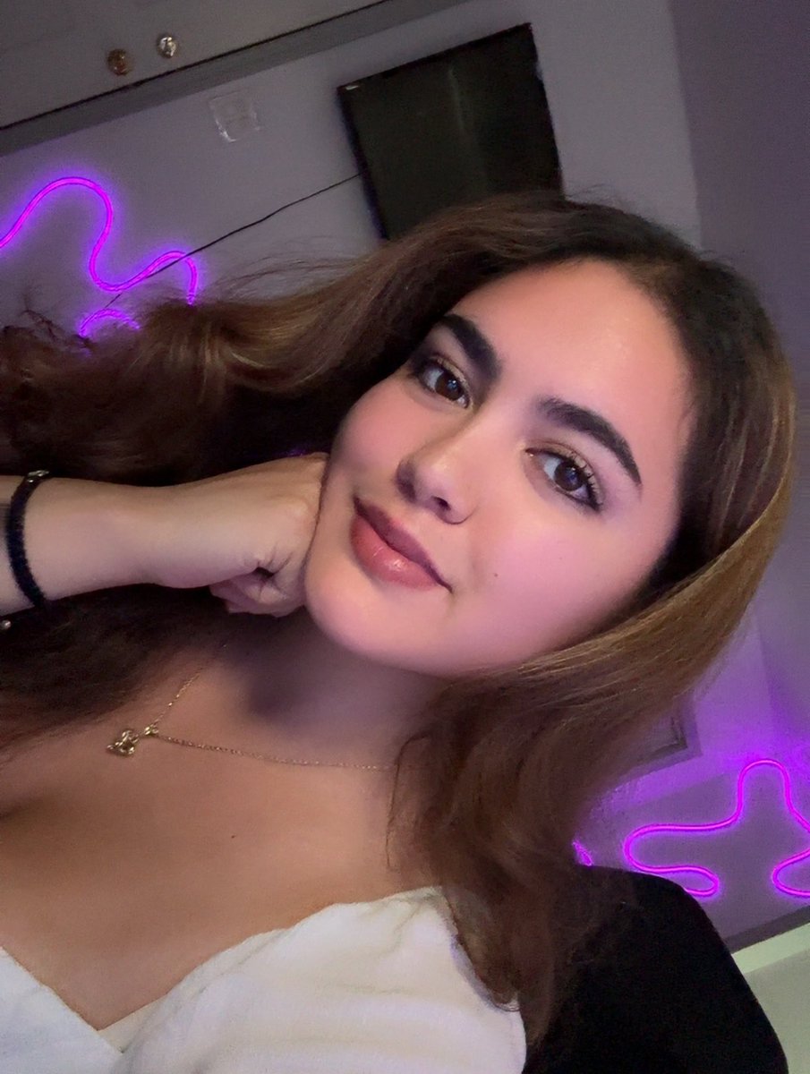 StarryEsmay's tweet photo. Happy to announce that I am officially part of @Twitch Latin Guild!!! 🩷
Grateful for this opportunity and excited to be a part of this beautiful community. 🇲🇽
#latinguild https://t.co/4YFij96hbV