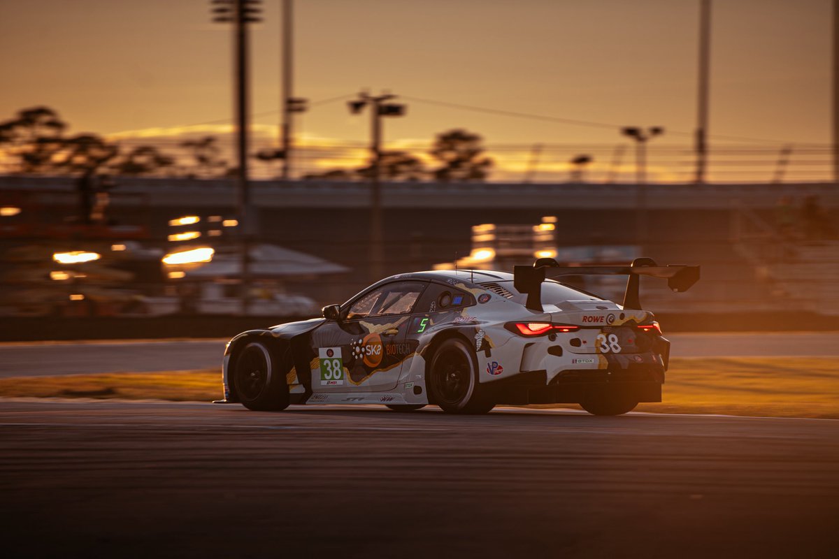 samanthatanracing tweet media