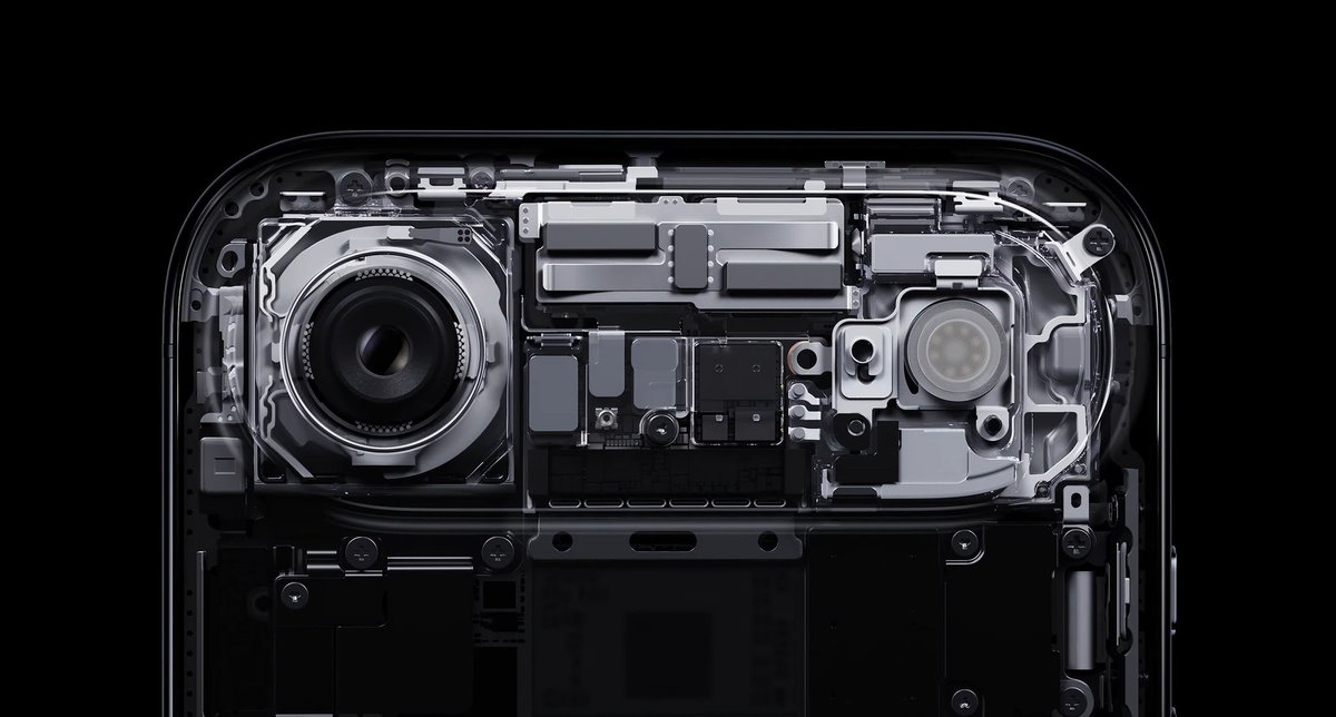 I can’t take my eyes off this image. The sheer obsession it takes to make a device beautiful on the outside is mind-boggling, and to carry that same obsession into the way every internal component is arranged with such cohesion and elegance? It's insane. Only Apple.
