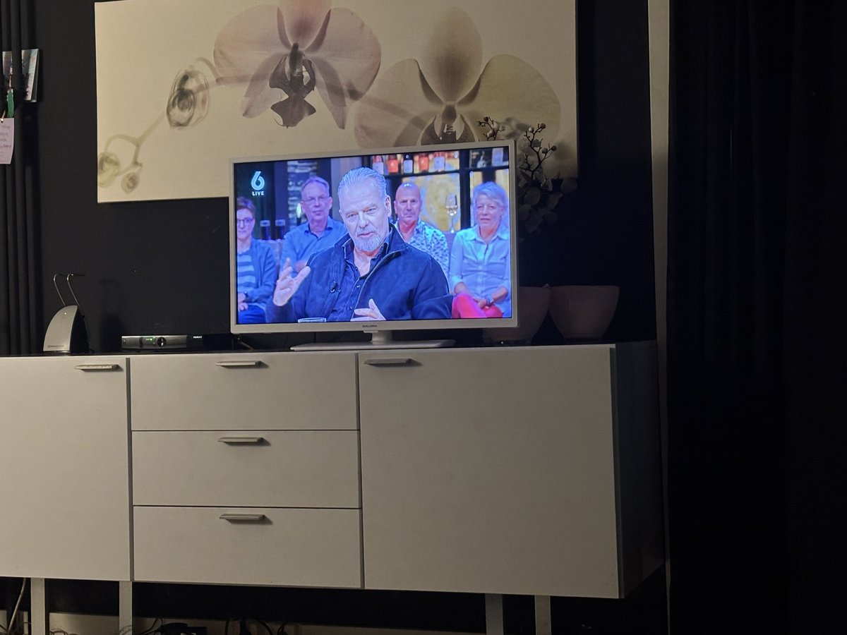 Word Duk is bij #vandaaginside een gevaarlijke duider. Hij gooit alles op 1 hoop. Woke en Links van de VVD verkettert hij en wel in zeer scherpe woorden op X en dan janken dat er teveel polarisatie is….